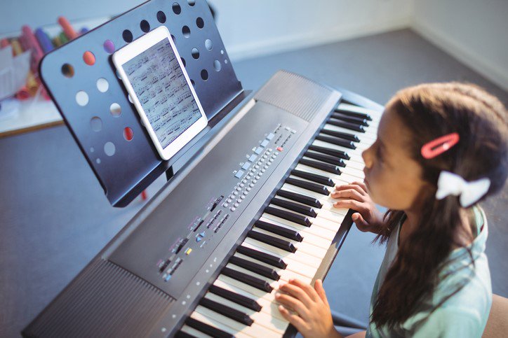 Amatérsky hudobník Najlepšie digitálne piano značky